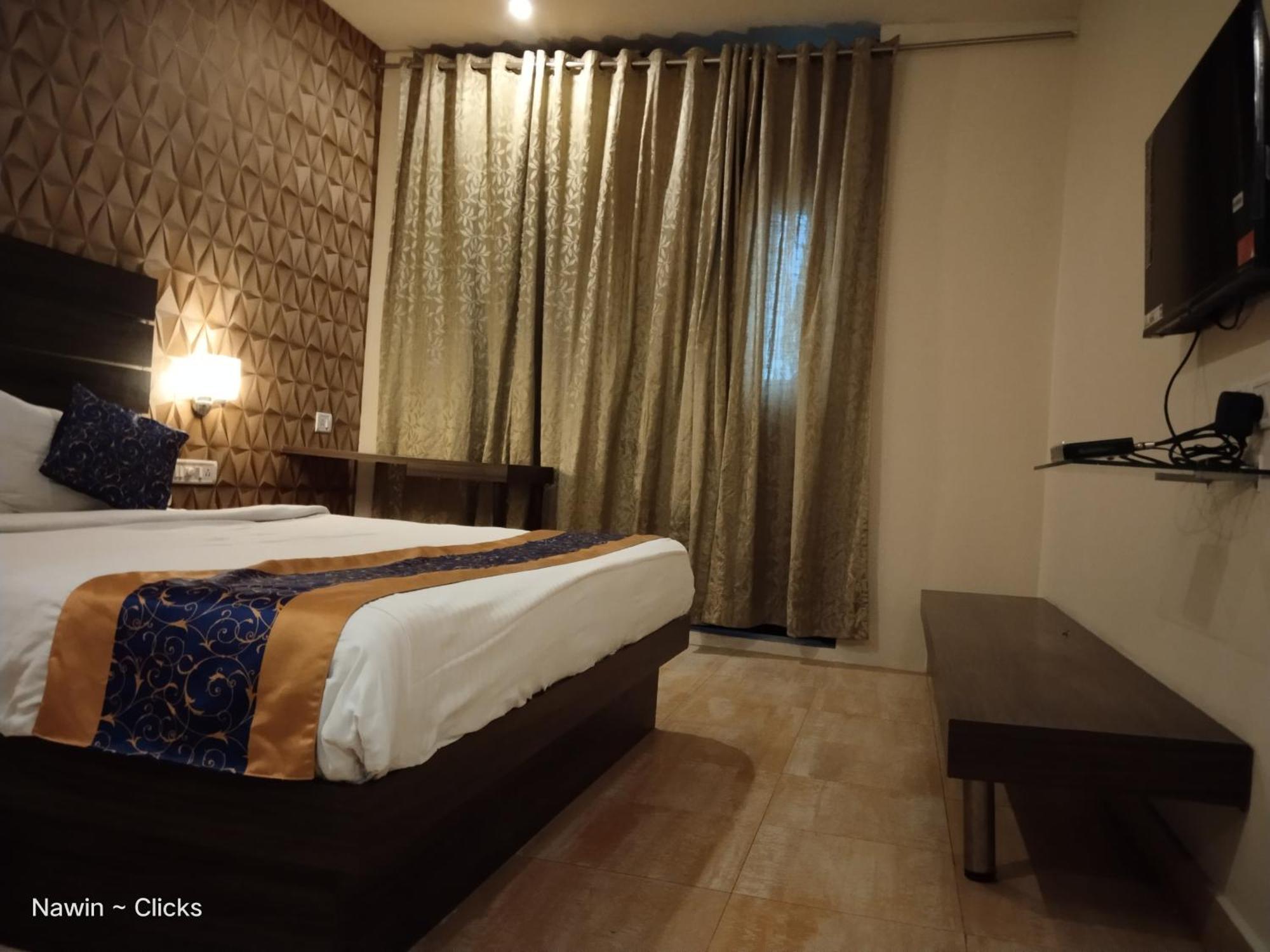 Redfox Hotel- Aminjikarai Csennai Kültér fotó