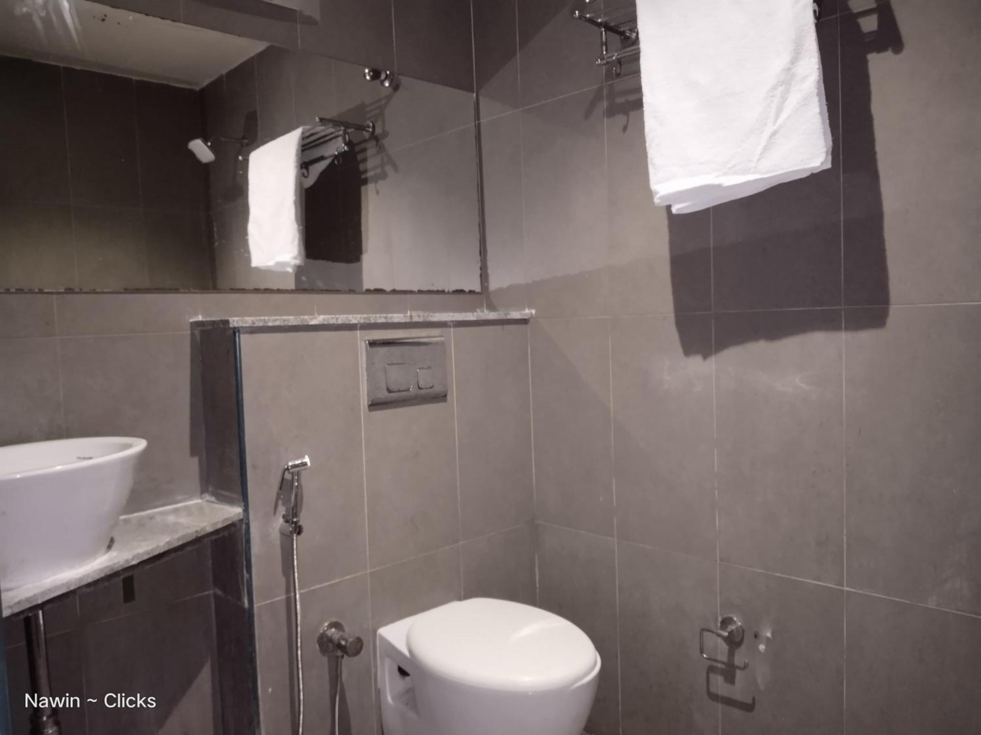 Redfox Hotel- Aminjikarai Csennai Kültér fotó